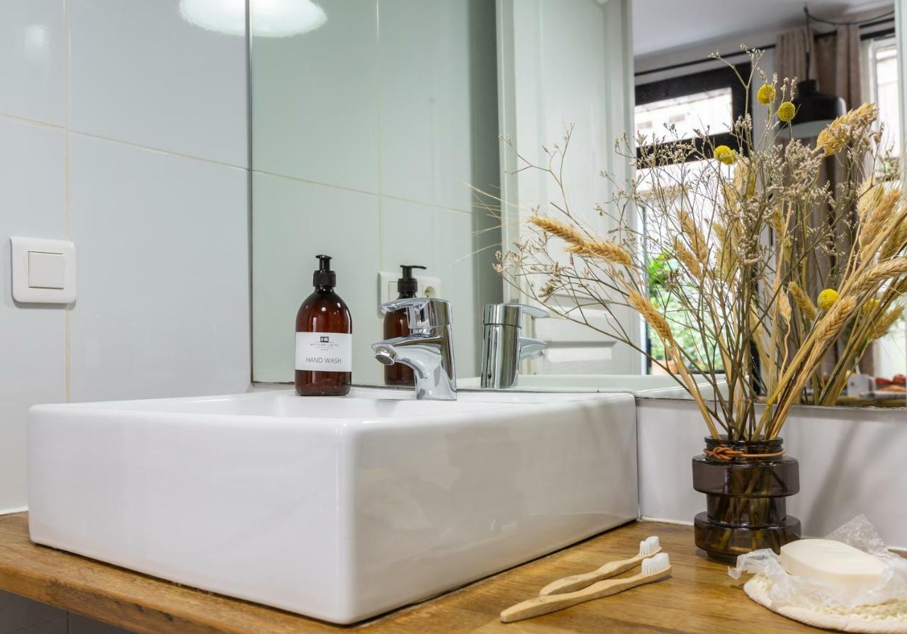 Artisan Lofts Near Marais Apartment Paris Luaran gambar